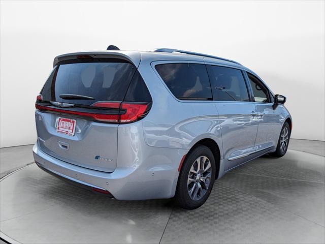 2023 Chrysler Pacifica Hybrid PACIFICA PLUG-IN HYBRID PINNACLE