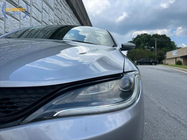 2016 Chrysler 200 S