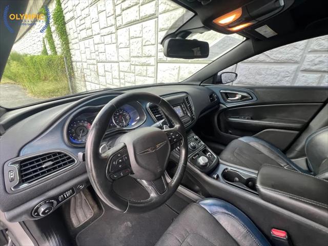 2016 Chrysler 200 S