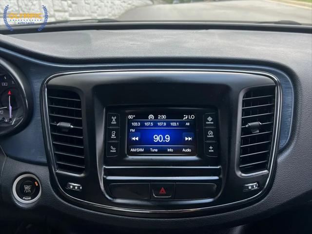 2016 Chrysler 200 S