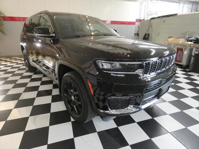 2022 Jeep Grand Cherokee L Limited 4x4 2022 Jeep Grand Cherokee L Limited 4x4
