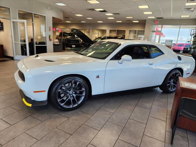 2023 Dodge Challenger CHALLENGER R/T SCAT PACK