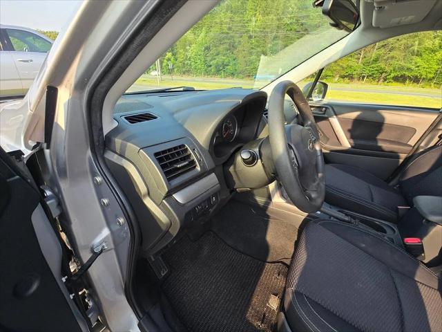 2015 Subaru Forester 2.5i