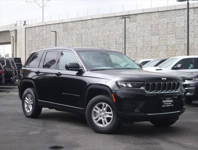 2023 Jeep Grand Cherokee GRAND CHEROKEE LAREDO 4X2