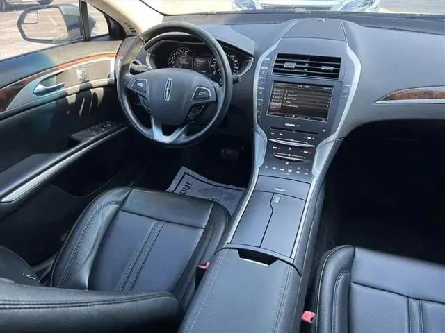 2016 Lincoln MKZ FWD