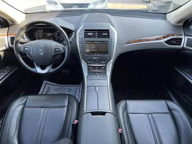 2016 Lincoln MKZ FWD