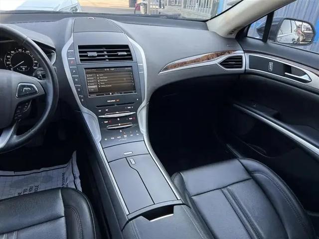 2016 Lincoln MKZ FWD