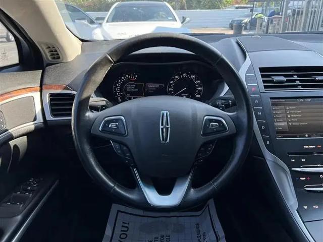 2016 Lincoln MKZ FWD
