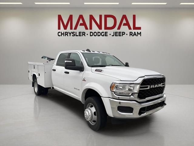 2024 RAM Ram 4500 Chassis Cab RAM 4500 SLT CHASSIS CREW CAB 4X4 60 CA