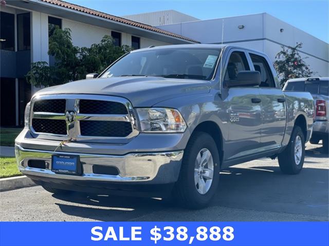 2023 RAM Ram 1500 Classic RAM 1500 CLASSIC TRADESMAN CREW CAB 4X2 57 BOX