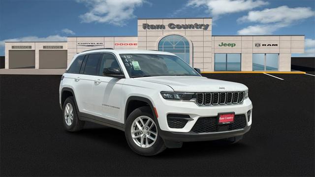 2023 Jeep Grand Cherokee GRAND CHEROKEE LAREDO 4X2