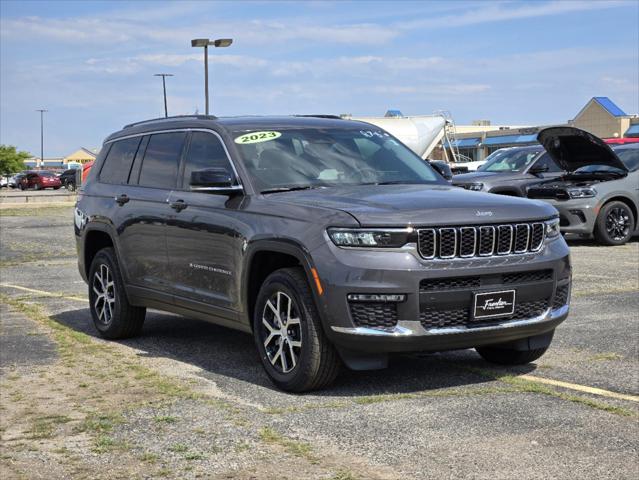 2023 Jeep Grand Cherokee GRAND CHEROKEE L LIMITED 4X4