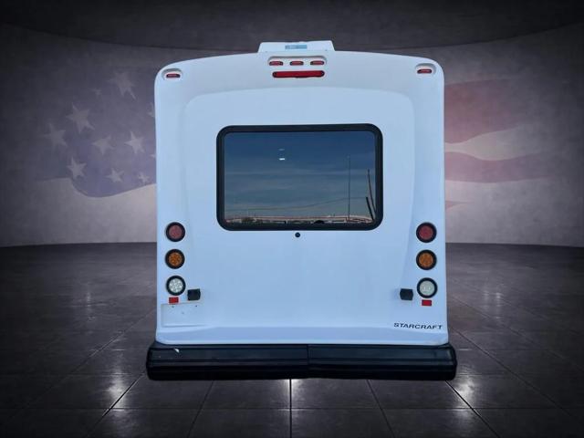 2016 Ford E-350 Cutaway Base
