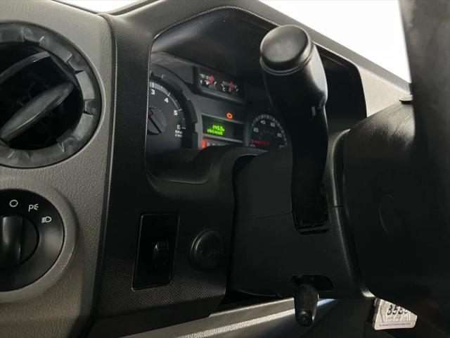 2016 Ford E-350 Cutaway Base