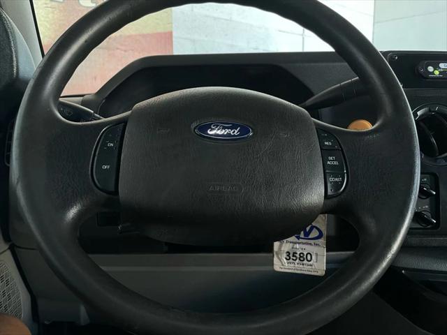 2016 Ford E-350 Cutaway Base