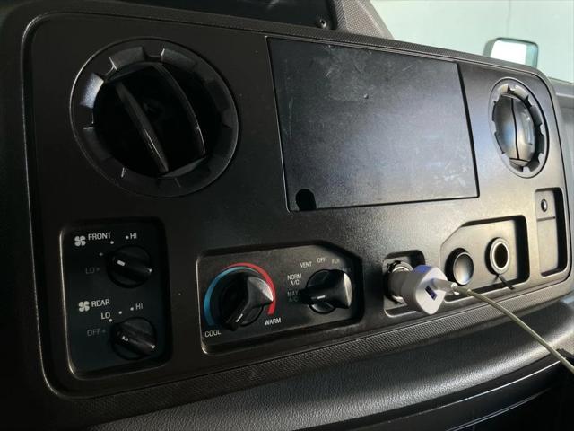 2016 Ford E-350 Cutaway Base
