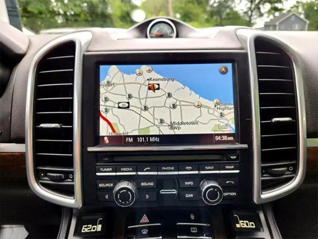 2012 Porsche Cayenne Standard