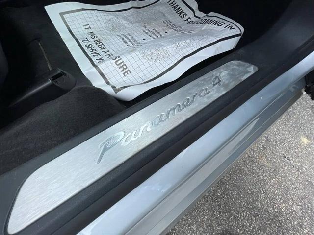 2014 Porsche Panamera 4