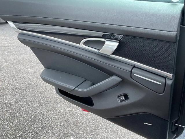 2014 Porsche Panamera 4