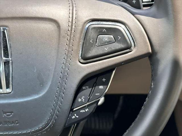 2020 Lincoln MKZ Standard