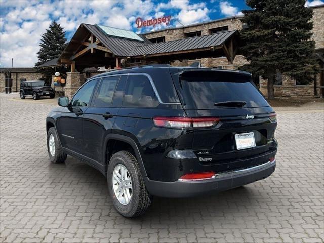 2023 Jeep Grand Cherokee GRAND CHEROKEE LAREDO 4X4