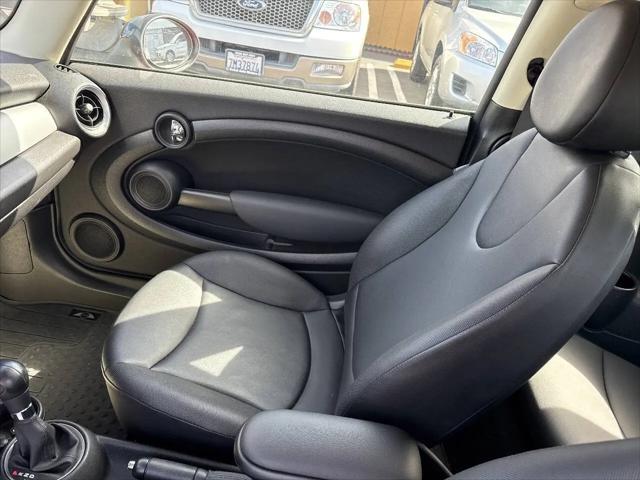 2014 MINI Cooper Clubman Cooper