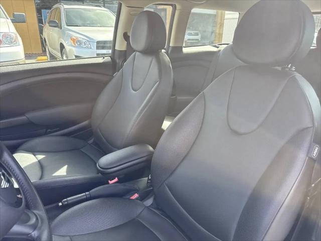 2014 MINI Cooper Clubman Cooper