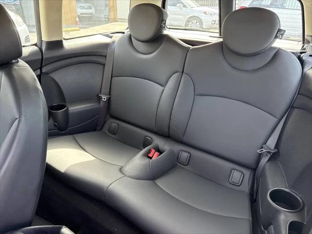 2014 MINI Cooper Clubman Cooper