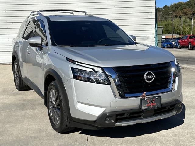 2023 Nissan Pathfinder SL FWD