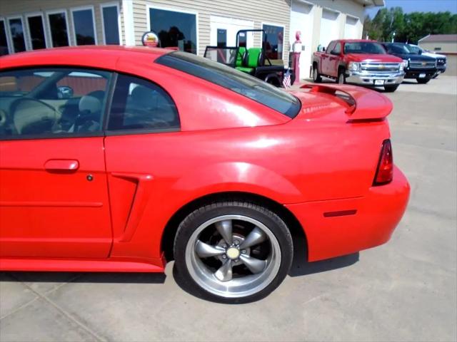 2001 Ford Mustang Deluxe