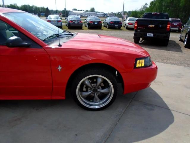 2001 Ford Mustang Deluxe