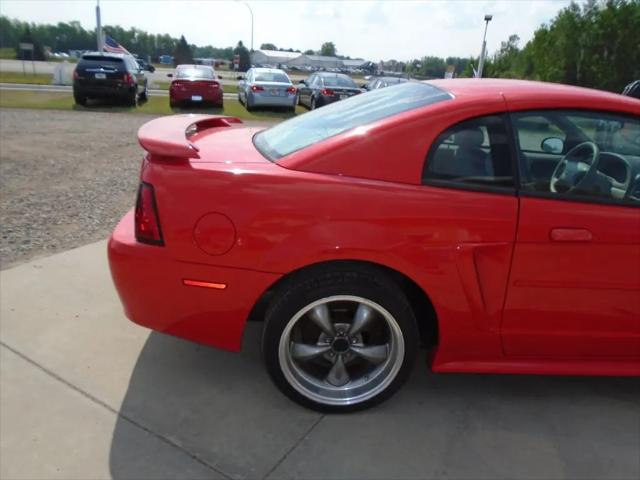 2001 Ford Mustang Deluxe