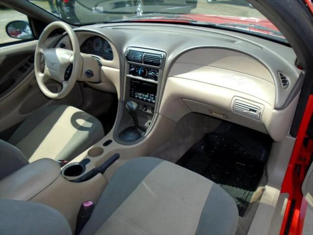 2001 Ford Mustang Deluxe
