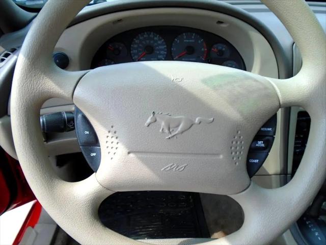 2001 Ford Mustang Deluxe