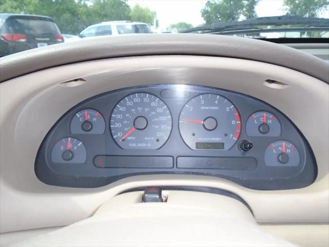 2001 Ford Mustang Deluxe
