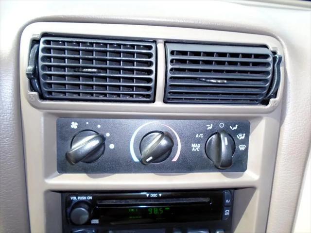2001 Ford Mustang Deluxe