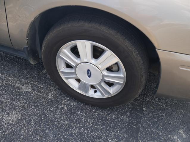 2005 Ford Taurus SEL