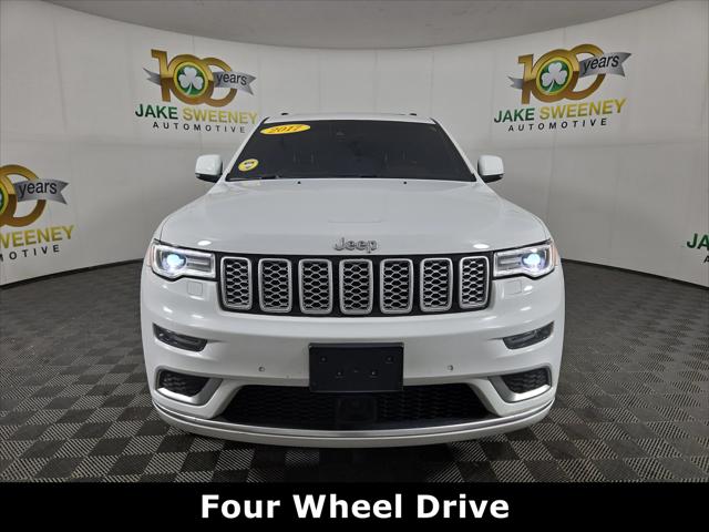 2017 Jeep Grand Cherokee Summit 4x4 2017 Jeep Grand Cherokee Summit 4x4