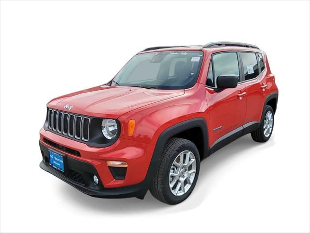 2023 Jeep Renegade RENEGADE LATITUDE 4X4