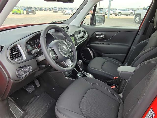 2023 Jeep Renegade RENEGADE LATITUDE 4X4