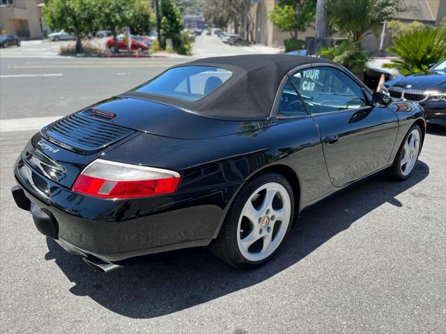 2001 Porsche 911 Carrera 4