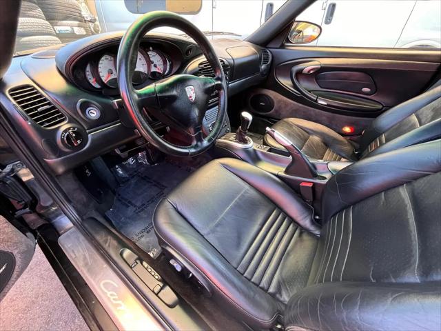 2001 Porsche 911 Carrera 4