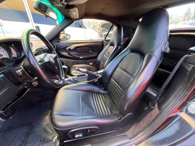 2001 Porsche 911 Carrera 4