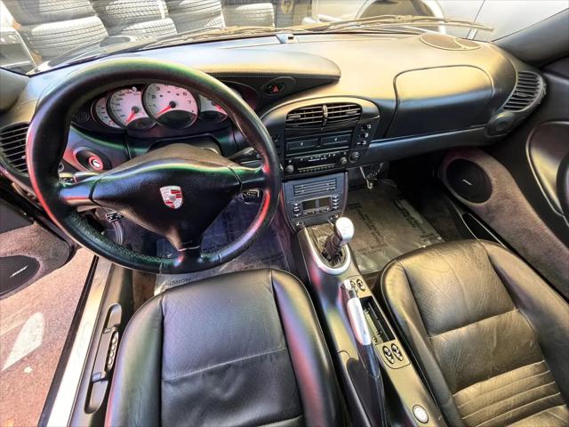 2001 Porsche 911 Carrera 4