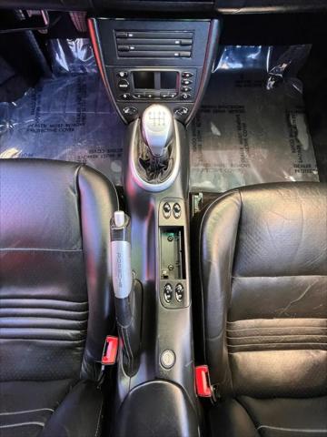 2001 Porsche 911 Carrera 4