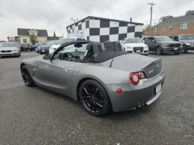 2005 BMW Z4 2.5i