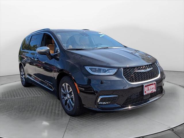 2023 Chrysler Pacifica Hybrid PACIFICA PLUG-IN HYBRID PINNACLE