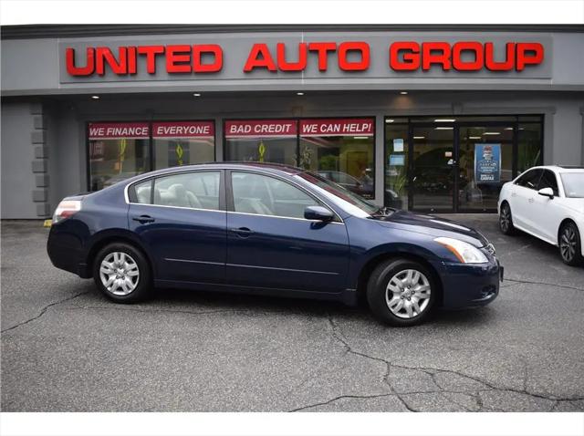 2010 Nissan Altima 2.5 S for sale in Putnam, CT