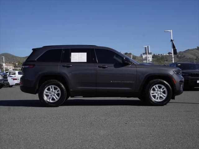 2022 Jeep Grand Cherokee Laredo 4x2