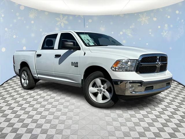 2023 RAM Ram 1500 Classic RAM 1500 CLASSIC TRADESMAN CREW CAB 4X4 57 BOX